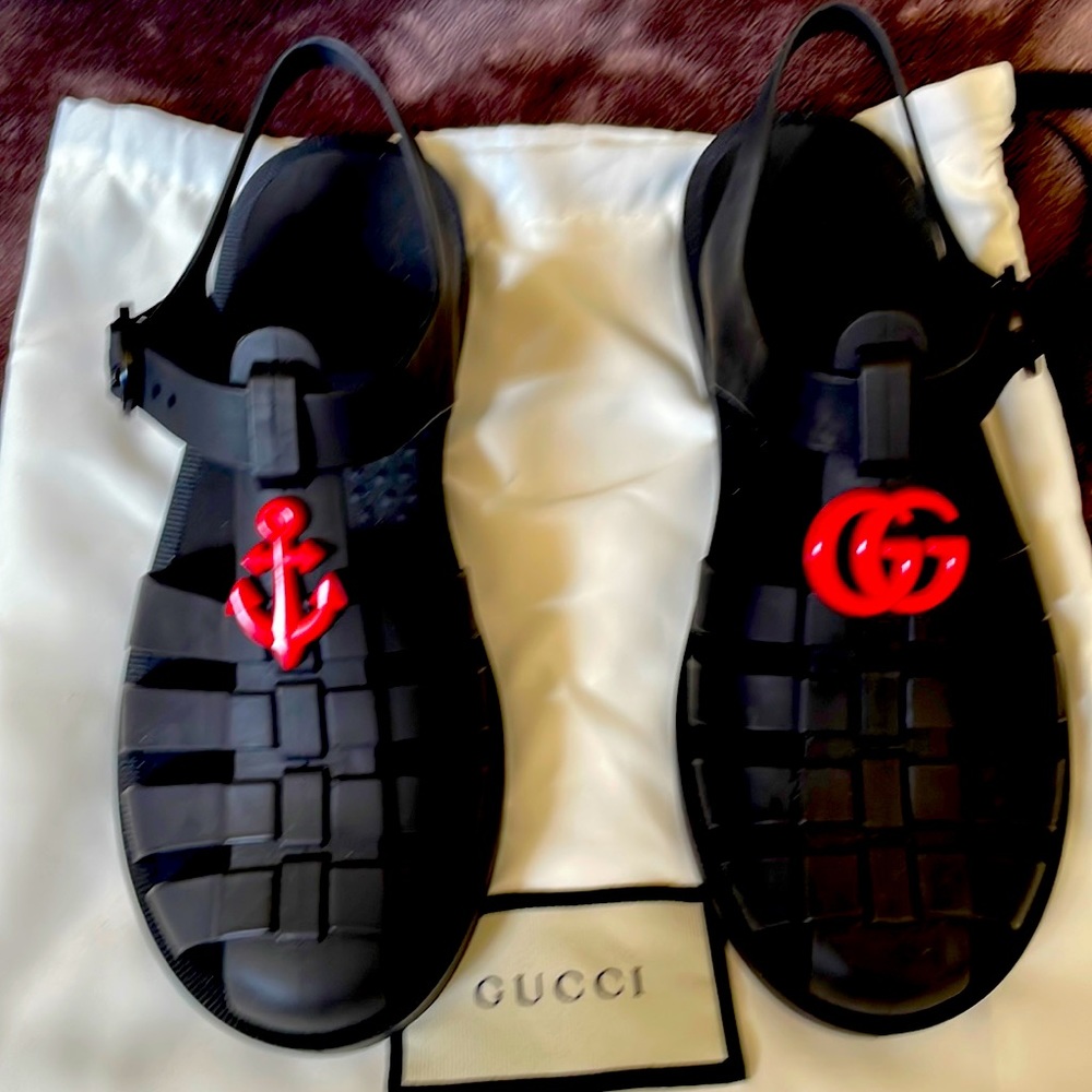 Youth Gucci Sandals BNIB SIZE 31